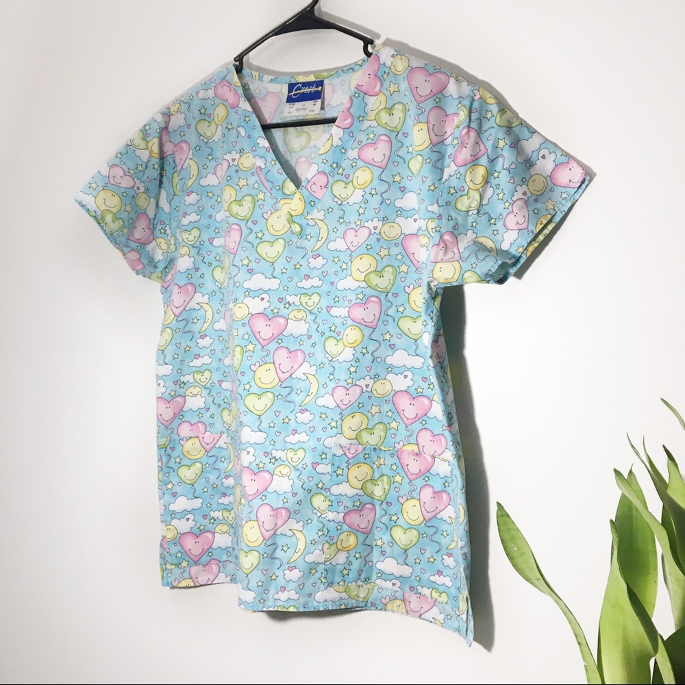 Crest Smiley Faces & Clouds Scrub Top Size M